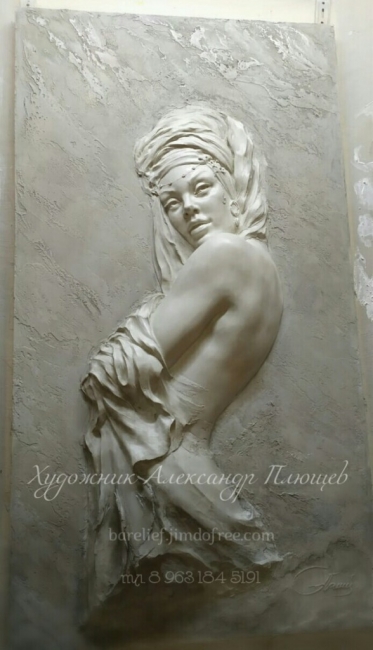 Барельеф "Айгуль"
