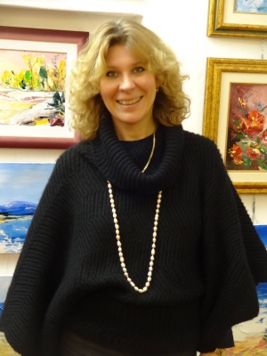 Elena Buzhurina  